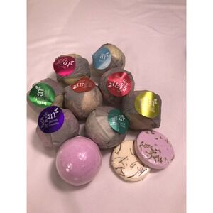 Lot of 11 Assorted Bath Bombs 8 Artnaturals 4oz 3 Additional Sealed New